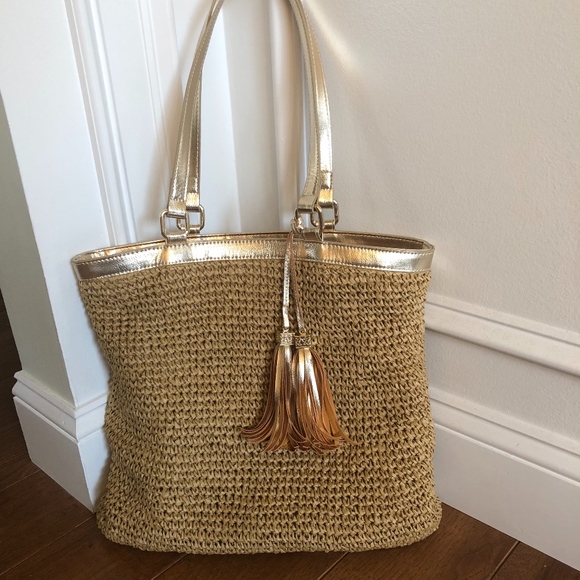 white house black market tote